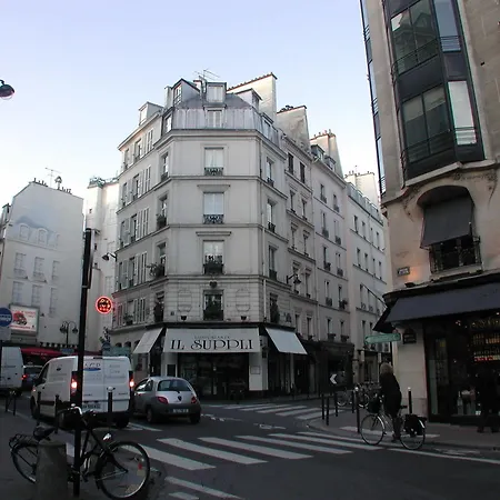 Conde Chic Apartment Paris