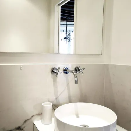 Conde Chic Apartment Paris